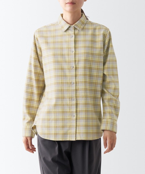 無印良品（ムジルシリョウヒン）の「両面起毛フランネルレギュラーカラー長袖シャツ（シャツ/ブラウス・レディース・イエロー系4/ホワイト系/レッド系2/オレンジ系/グリーン系1/グレー系7/グレー系6/ライトグレー系1・M/XS/L/XXL/XL/S）」の6枚目の写真