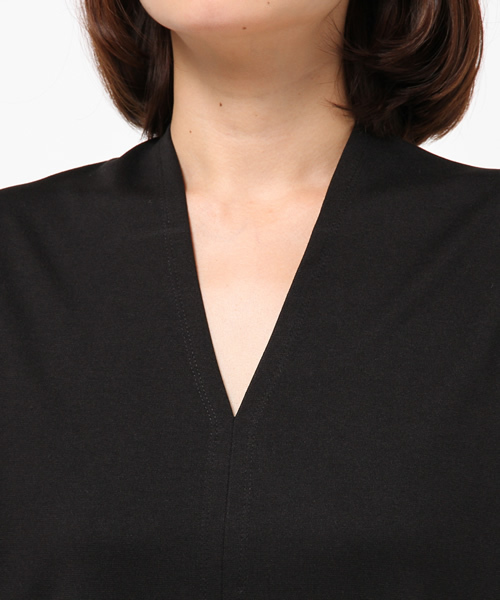 ear PAPILLONNER（イアパピヨネ）の「Vネックチュニック（ワンピース・レディース・ブラック/ベージュ/カーキ・FREE）」の8枚目の写真