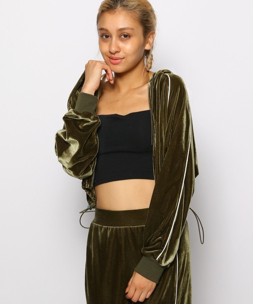 FOREVER 21（フォーエバー トゥエンティーワン）の「【2023AW】ベロアラインパーカー（パーカー・レディース・ブラック/ブラウン/カーキ・FREE）」の17枚目の写真