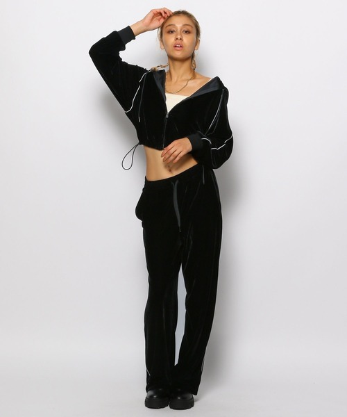 FOREVER 21（フォーエバー トゥエンティーワン）の「【2023AW】ベロアラインパーカー（パーカー・レディース・ブラック/ブラウン/カーキ・FREE）」の20枚目の写真