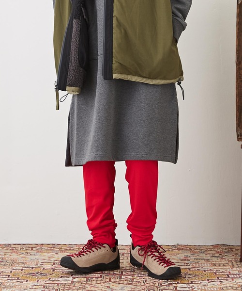 CUBE SUGAR（キューブシュガー）の「ウォームフライス無地抗菌加工レギンス（レギンス/スパッツ・レディース・ナチュラル/ブラック/トップグレー/レッド・M）」の4枚目の写真