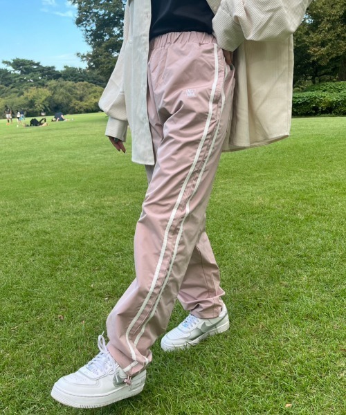 nemne store（ネンネストア）の「【低身長サイズあり】配色刺繍トラックパンツ（その他パンツ・レディース・ネイビー/アイボリー/ピンク・SMALL/MEDIUM）」の14枚目の写真