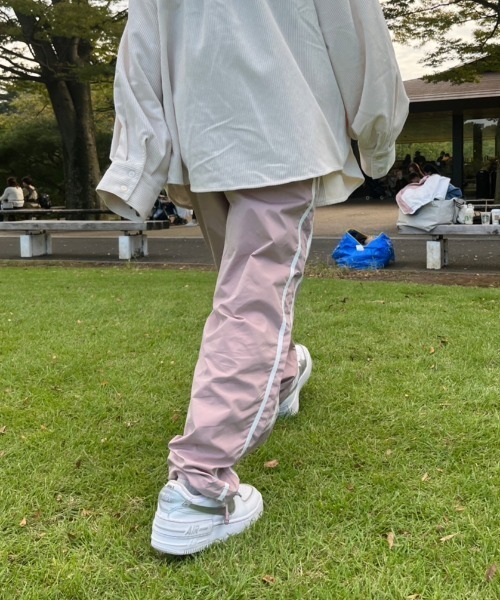 nemne store（ネンネストア）の「【低身長サイズあり】配色刺繍トラックパンツ（その他パンツ・レディース・ネイビー/アイボリー/ピンク・SMALL/MEDIUM）」の5枚目の写真