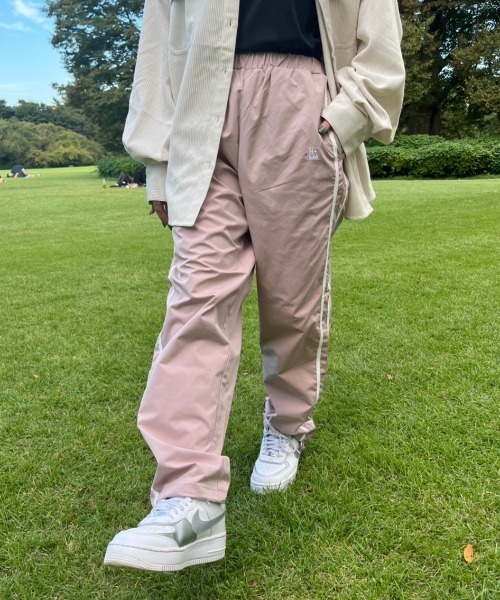 nemne store（ネンネストア）の「【低身長サイズあり】配色刺繍トラックパンツ（その他パンツ・レディース・ネイビー/アイボリー/ピンク・SMALL/MEDIUM）」の15枚目の写真