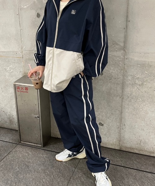 nemne store（ネンネストア）の「【低身長サイズあり】配色刺繍トラックパンツ（その他パンツ・レディース・ネイビー/アイボリー/ピンク・SMALL/MEDIUM）」の13枚目の写真