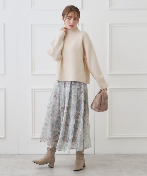 couture brooch（クチュールブローチ）の「◆【ゆるふわっと大人可愛い】ヤクライクハイネックニット（ニット/セーター・レディース・ピンク系/ライトパープル/アイボリー/ライトグレー・38/42）」の5枚目の写真