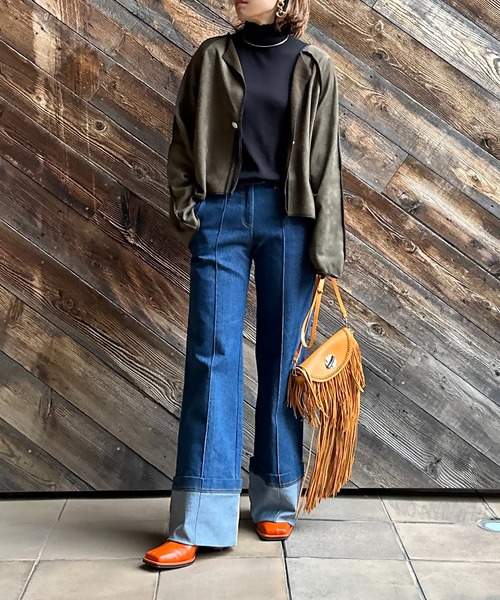 mi via loca（ミヴィアロカ）の「スウェード×ボア 配色ステッチコンチョ釦ラグランジャケット（ノーカラージャケット・レディース・ブラック/カーキ/ベージュ・FREE）」の4枚目の写真