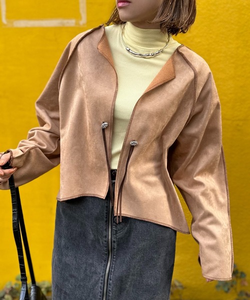 mi via loca（ミヴィアロカ）の「スウェード×ボア 配色ステッチコンチョ釦ラグランジャケット（ノーカラージャケット・レディース・ブラック/カーキ/ベージュ・FREE）」の21枚目の写真