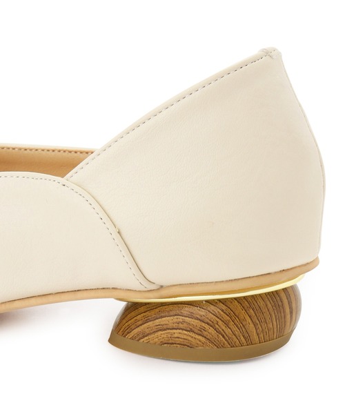 Juze（ジュゼ）の「スクエアトゥバブーシュパンプス（パンプス・レディース・オフホワイト/シルバー/ブラック・S/M/L）」の7枚目の写真