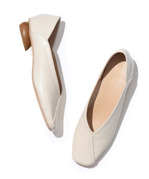 Juze（ジュゼ）の「スクエアトゥバブーシュパンプス（パンプス・レディース・オフホワイト/シルバー/ブラック・S/M/L）」の22枚目の写真