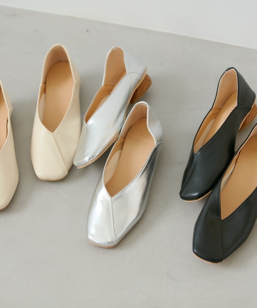 Juze（ジュゼ）の「スクエアトゥバブーシュパンプス（パンプス・レディース・オフホワイト/シルバー/ブラック・S/M/L）」の12枚目の写真