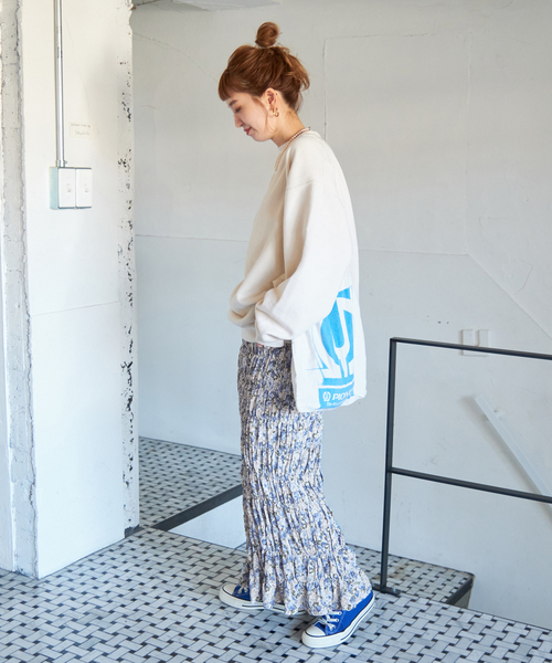 B.C STOCK（ベーセーストック）の「【Gleamy/グリーミー】フラワープリントスカート1（スカート・レディース・ブルー/イエロー・FREE）」の10枚目の写真