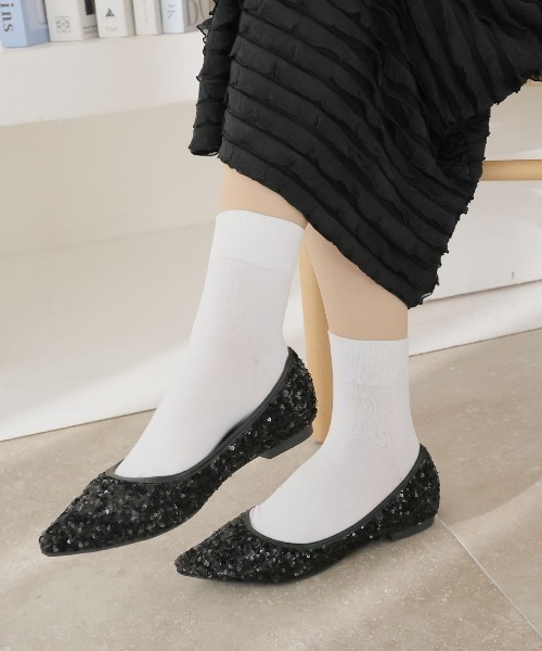 VIVIAN（ヴィヴィアン）の「ポインテッドトゥスパンコールフラットパンプス（パンプス・レディース・ブラック/シルバー/クリアブラック/シルバー系その他/アイボリー・S/M/L/LL）」の15枚目の写真