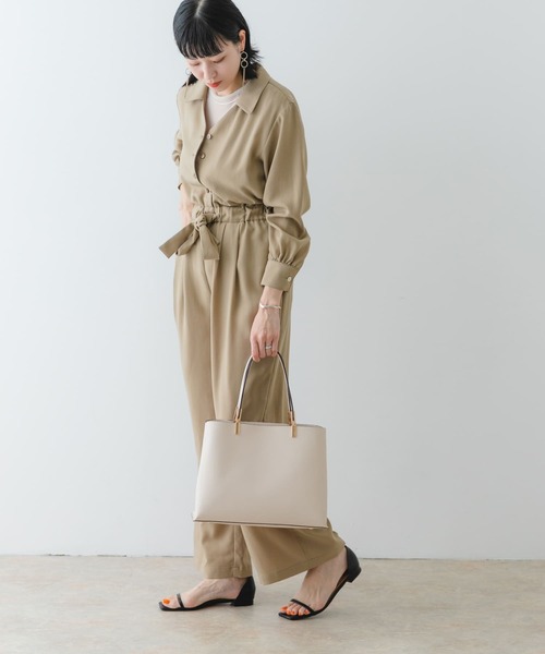 RODE SKO（ロデスコ）の「金具付きれいめトートバッグ（トートバッグ・レディース・ベージュ/ブラック/オフホワイト・ONE）」の8枚目の写真