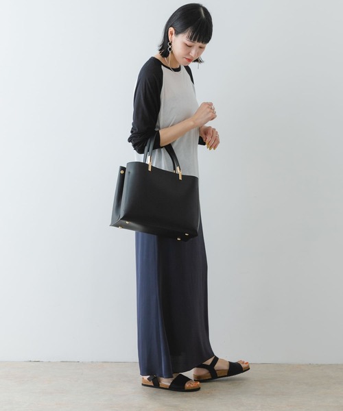 RODE SKO（ロデスコ）の「金具付きれいめトートバッグ（トートバッグ・レディース・ベージュ/ブラック/オフホワイト・ONE）」の20枚目の写真