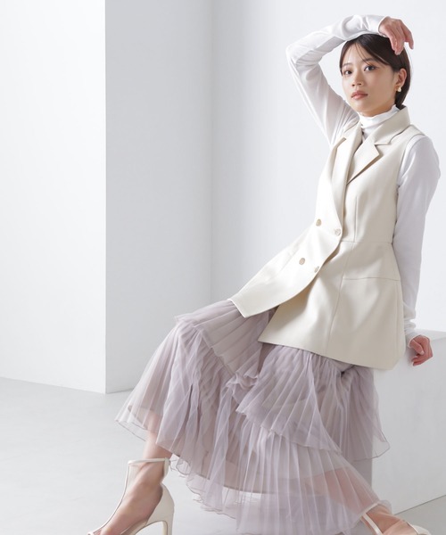 NATURAL BEAUTY BASIC（ナチュラルビューティーベーシック）の「◇テーラードペプラムジレ（ベスト・レディース・ベージュ/チャコールグレー・SMALL/MEDIUM）」の16枚目の写真