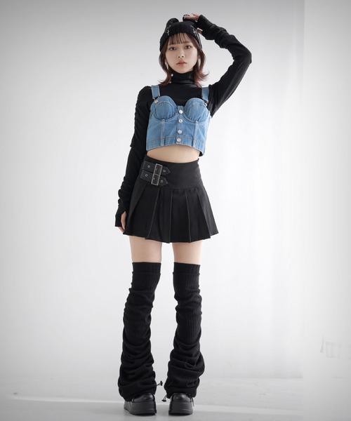 Diable baiser(ディアブルベーゼ)の「ロングスリーブ指穴タートルリブカットソートップス(Tシャツ/カットソー・レディース・ブラック/ホワイト・SMALL/MEDIUM/LARGE/LL/3L)」の4枚目の写真