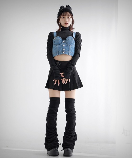 Diable baiser(ディアブルベーゼ)の「ロングスリーブ指穴タートルリブカットソートップス(Tシャツ/カットソー・レディース・ブラック/ホワイト・SMALL/MEDIUM/LARGE/LL/3L)」の5枚目の写真