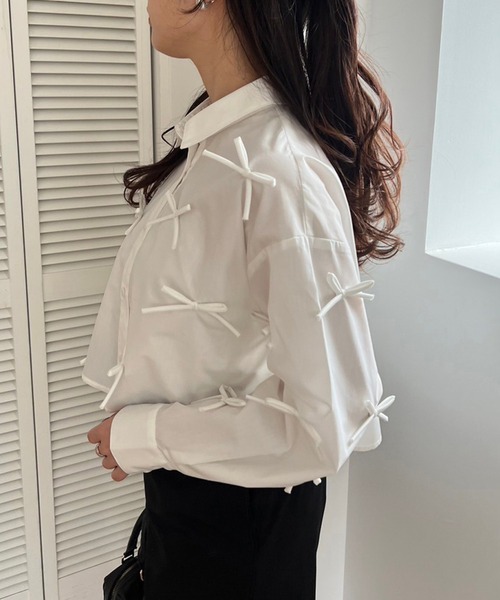 one after another NICE CLAUP(ワンアフターアナザーナイスクラップ)の「リボンいっぱいショートシャツ blouse collection(シャツ/ブラウス・レディース・サックスブルー/ブラック/オフホワイト・FREE)」の10枚目の写真