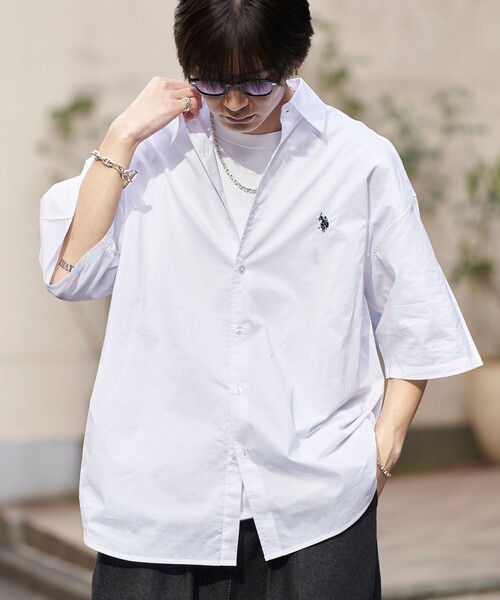 PUBLUX（パブリュクス）の「U.S.POLO ASSN/ユーエスポロアッスン 別注 ワンポイント刺繍ショートスリーブシャツ/ユニセックス/レギュラーカラーシャツ(限定展開)（シャツ/ブラウス・メンズ・ブラック/ブラック系その他/グリーン/ホワイト/ネイビー・SMALL/MEDIUM/LARGE）」の2枚目の写真