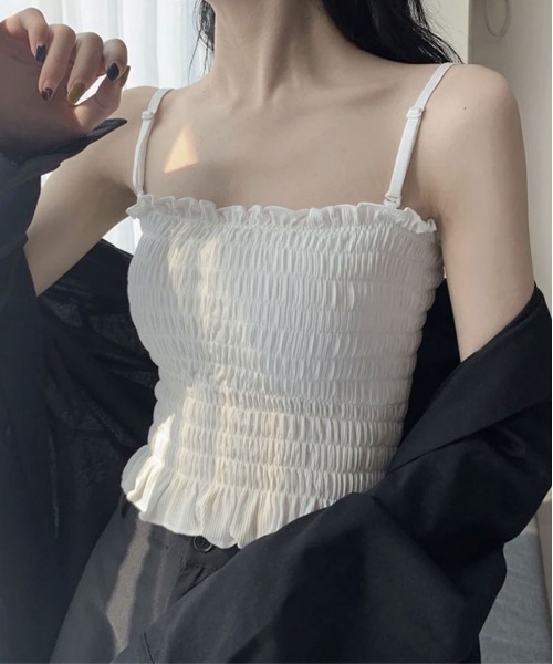 ammy.（エイミードット）の「【 ammy. / エイミードット 】 シャーリング カップ付き  キャミソール（キャミソール・レディース・ホワイト/グレー/ブラック/ダークグリーン/キャメル・FREE）」の2枚目の写真