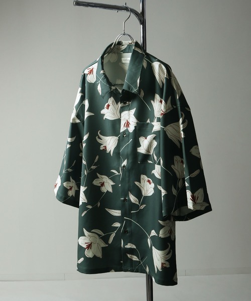 NILWAY（ニルウェイ）の「ドレープ ルーズハーフスリーブ総柄 半袖シャツ（シャツ/ブラウス・メンズ・グリーン系/ブラック系3/グレー系/グリーン系1/ブラック系2/ブラック系1/ブラック系/ホワイト系1/ホワイト系・LARGE/MEDIUM）」の9枚目の写真