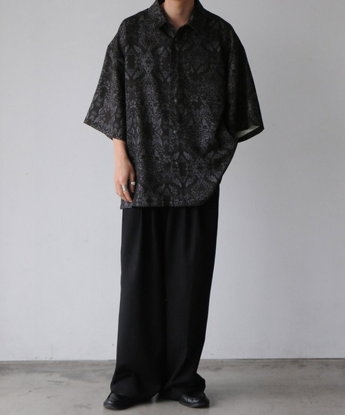 NILWAY（ニルウェイ）の「ドレープ ルーズハーフスリーブ総柄 半袖シャツ（シャツ/ブラウス・メンズ・グリーン系/ブラック系3/グレー系/グリーン系1/ブラック系2/ブラック系1/ブラック系/ホワイト系1/ホワイト系・LARGE/MEDIUM）」の19枚目の写真