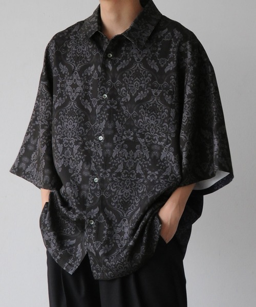 NILWAY（ニルウェイ）の「ドレープ ルーズハーフスリーブ総柄 半袖シャツ（シャツ/ブラウス・メンズ・グリーン系/ブラック系3/グレー系/グリーン系1/ブラック系2/ブラック系1/ブラック系/ホワイト系1/ホワイト系・LARGE/MEDIUM）」の15枚目の写真