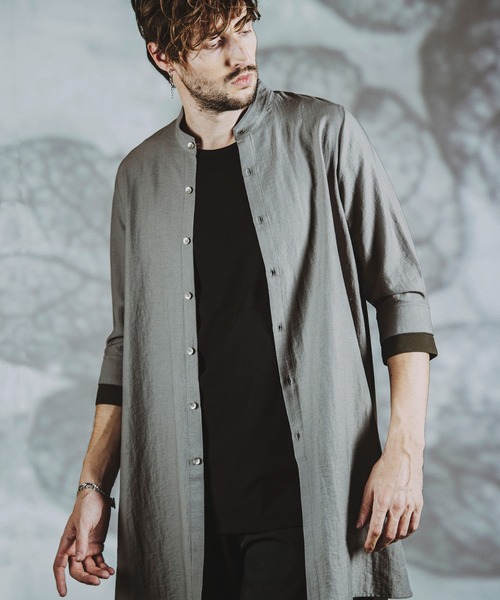 NO ID.(ノーアイディ)の「【NO ID.】Band Collar Changing Long Sheer Shirt / バンド カラー チェンジング ロング シアー シャツ(シャツ/ブラウス・メンズ・ホワイト/ブラック/グレー・1/2)」の3枚目の写真