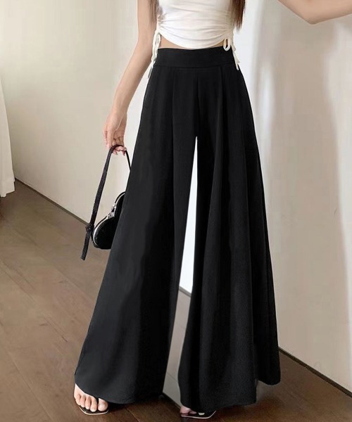 Miniministore（ミニミニストア）の「タック入りスカンツワイドパンツレディース（スラックス・レディース・ブラック/ベージュ/ライトブルー・M/L/S）」の2枚目の写真