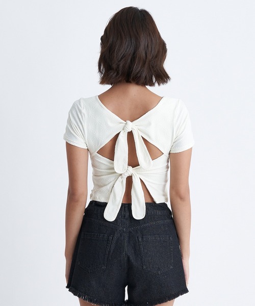 ROXY（ロキシー）の「MINDFUL SUNRISE S/S/ロキシーショート丈半袖ラッシュガード(水着)（ラッシュガード・レディース・ブラック/ホワイト/イエロー・MEDIUM/LARGE/SMALL）」の14枚目の写真