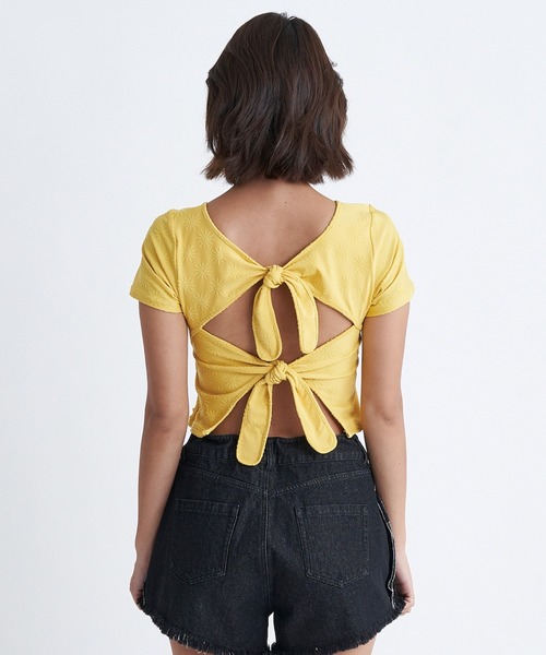 ROXY（ロキシー）の「MINDFUL SUNRISE S/S/ロキシーショート丈半袖ラッシュガード(水着)（ラッシュガード・レディース・ブラック/ホワイト/イエロー・MEDIUM/LARGE/SMALL）」の6枚目の写真