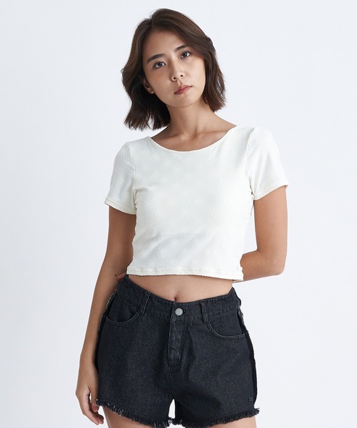 ROXY（ロキシー）の「MINDFUL SUNRISE S/S/ロキシーショート丈半袖ラッシュガード(水着)（ラッシュガード・レディース・ブラック/ホワイト/イエロー・MEDIUM/LARGE/SMALL）」の16枚目の写真