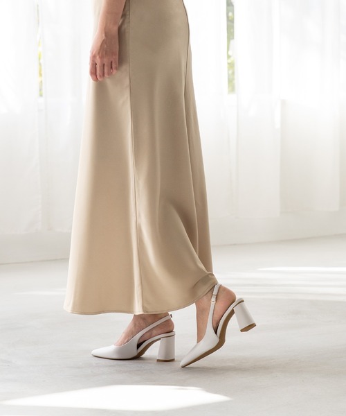 menue luxe(メヌエリュクス)の「スリングバック 台形ヒール パンプス(パンプス・レディース・ベージュ/ホワイト/ブラック/ブラウン系・35/36/37/38/39)」の8枚目の写真
