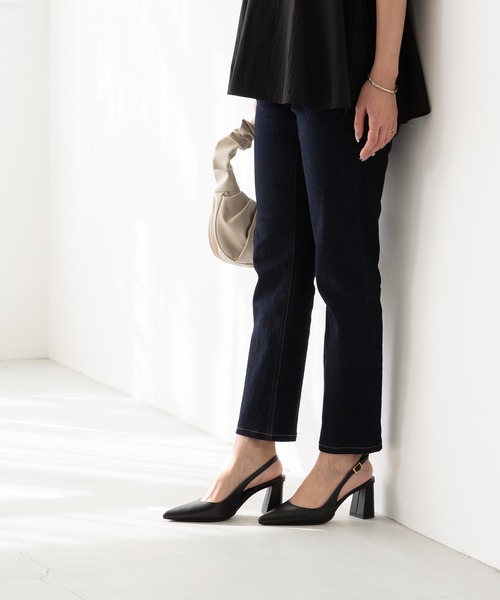 menue luxe(メヌエリュクス)の「スリングバック 台形ヒール パンプス(パンプス・レディース・ベージュ/ホワイト/ブラック/ブラウン系・35/36/37/38/39)」の15枚目の写真
