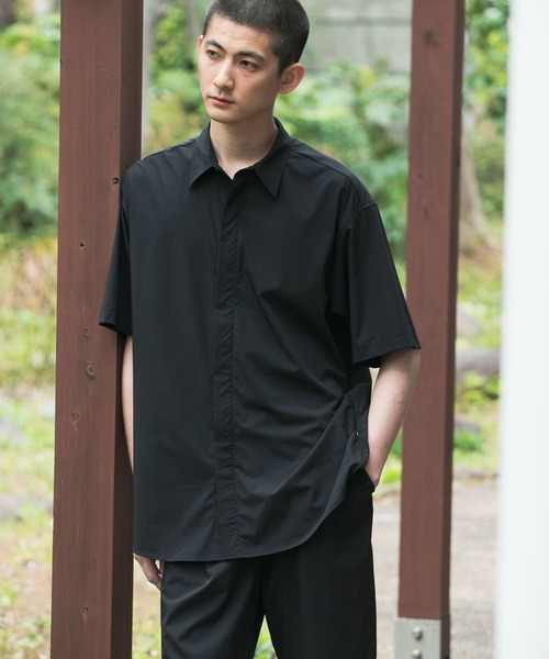 URBAN RESEARCH(アーバンリサーチ)の「『撥水』『UR TECH MoLight』SHIRTS(シャツ/ブラウス・メンズ・ブラック/グレー/グリーン系その他・MEDIUM/LARGE)」の8枚目の写真