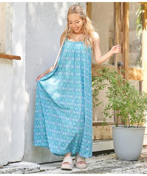 anap mimpi（アナップミンピ）の「タイルデザインフレアマキシワンピース（ワンピース・レディース・ピンク/ミント・FREE）」の4枚目の写真