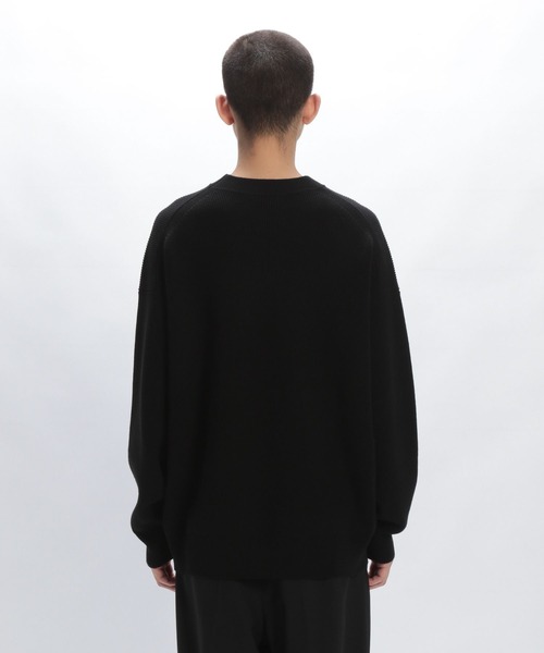 STERNBERG(スタンバーグ)の「スーパーエクストラファインメリノクルーリブニット(ニット/セーター・メンズ・ブラック/チャコールグレー・MEDIUM/LARGE)」の12枚目の写真