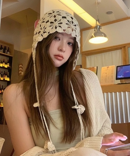 セール】サイドストラップクロシェ編みニット帽（ニットキャップ