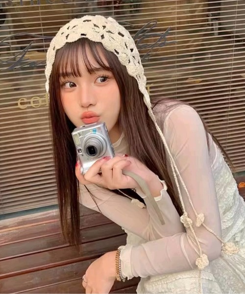 LADY LIKE（レディライク）の「サイドストラップクロシェ編みニット帽（ニットキャップ/ビーニー・レディース・アイボリー/ブラック・F）」の11枚目の写真