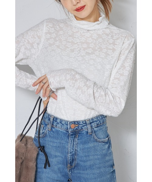 &. NOSTALGIA(アンドドットノスタルジア)の「【ZOZO限定】フラワーシアージャガードタートルトップス(Tシャツ/カットソー・レディース・ブラック/オフホワイト・M)」の7枚目の写真
