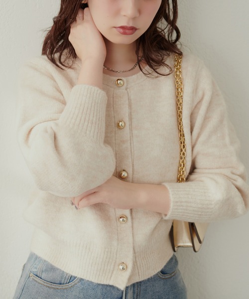 natural couture（ナチュラルクチュール）の「【ZOZO限定】ころりん釦クルーネックカーデ（カーディガン/ボレロ・レディース・モカ/オレンジ/ネイビー/ボルドー/オフホワイト/グレー/ブラック・FREE）」の8枚目の写真