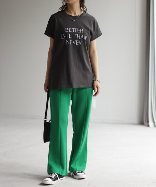 HUG.U（ハグユー）の「推し色見つかる 超楽カラーパンツ（スラックス・レディース・ベージュ/イエロー/レッド/グリーン/ブラック/グレー/ブルー/フューシャピンク・レギュラー丈/トール丈）」の18枚目の写真