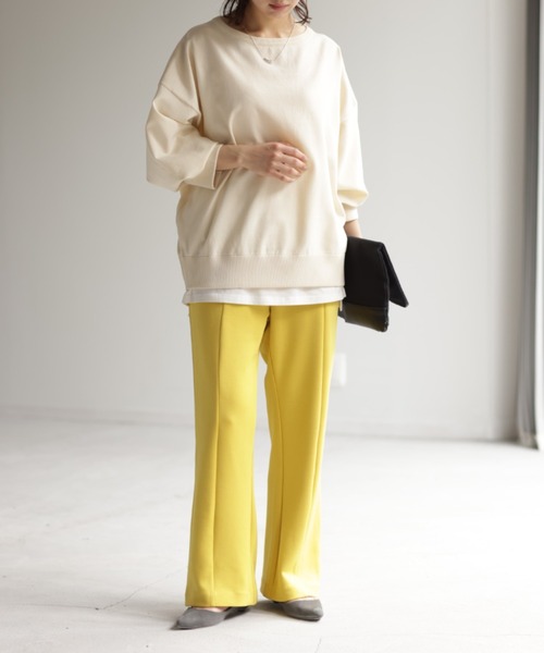 HUG.U（ハグユー）の「推し色見つかる 超楽カラーパンツ（スラックス・レディース・ベージュ/イエロー/レッド/グリーン/ブラック/グレー/ブルー/フューシャピンク・レギュラー丈/トール丈）」の22枚目の写真