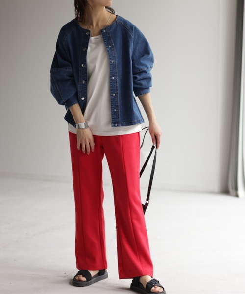 HUG.U（ハグユー）の「推し色見つかる 超楽カラーパンツ（スラックス・レディース・ベージュ/イエロー/レッド/グリーン/ブラック/グレー/ブルー/フューシャピンク・レギュラー丈/トール丈）」の16枚目の写真