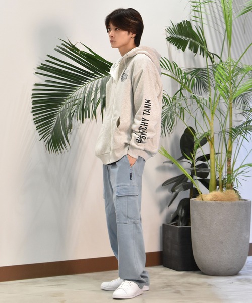 DC(ディーシー)の「DC/ディーシー ワイド カーゴパンツ ルーズシルエット DPT244064(カーゴパンツ・メンズ・カーキ/ダークインディゴブルー/ライトインディゴブルー・M/L/XL)」の18枚目の写真