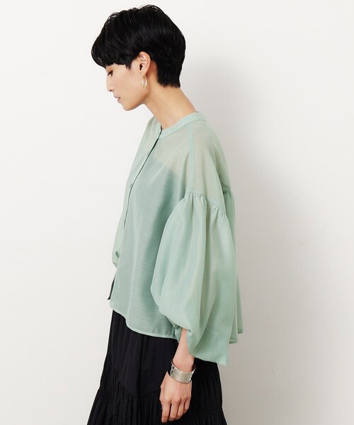 OPAQUE.CLIP（オペークドットクリップ）の「◆シアーバルーンボリュームスリーブブラウス【洗濯機洗い可】（シャツ/ブラウス・レディース・ライトグレー/グリーン系/ブラック・00）」の16枚目の写真