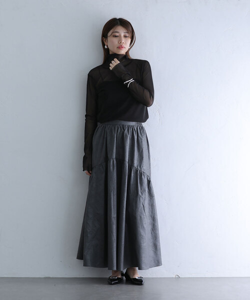 La TOTALITE(ラトータリテ)の「《追加3》シアースタンドプルオーバー(Tシャツ/カットソー・レディース・ホワイト/ブラック/チャコールグレー・FREE)」の8枚目の写真