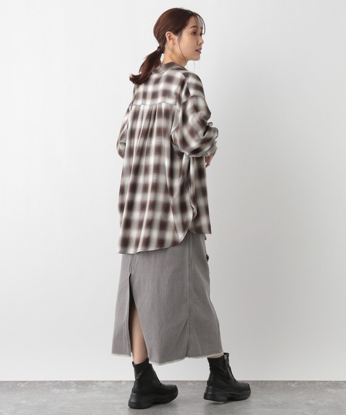 GLOBAL WORK（グローバルワーク）の「GOODデニムナロースカート/118369（デニムスカート・レディース・ブルー/グレー/ネイビー・MEDIUM/LARGE）」の19枚目の写真