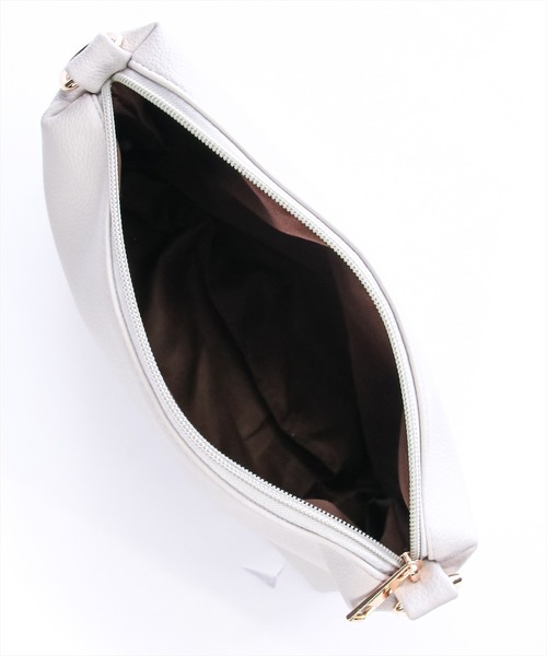 clear（クリア）の「ポーチ付きA4合皮バッグ [大容量 スッキリ収納 大人 通勤  オフィスカジュアル]≪2024AW新作≫（トートバッグ・レディース・グレイッシュベージュ/ブラック・F）」の10枚目の写真